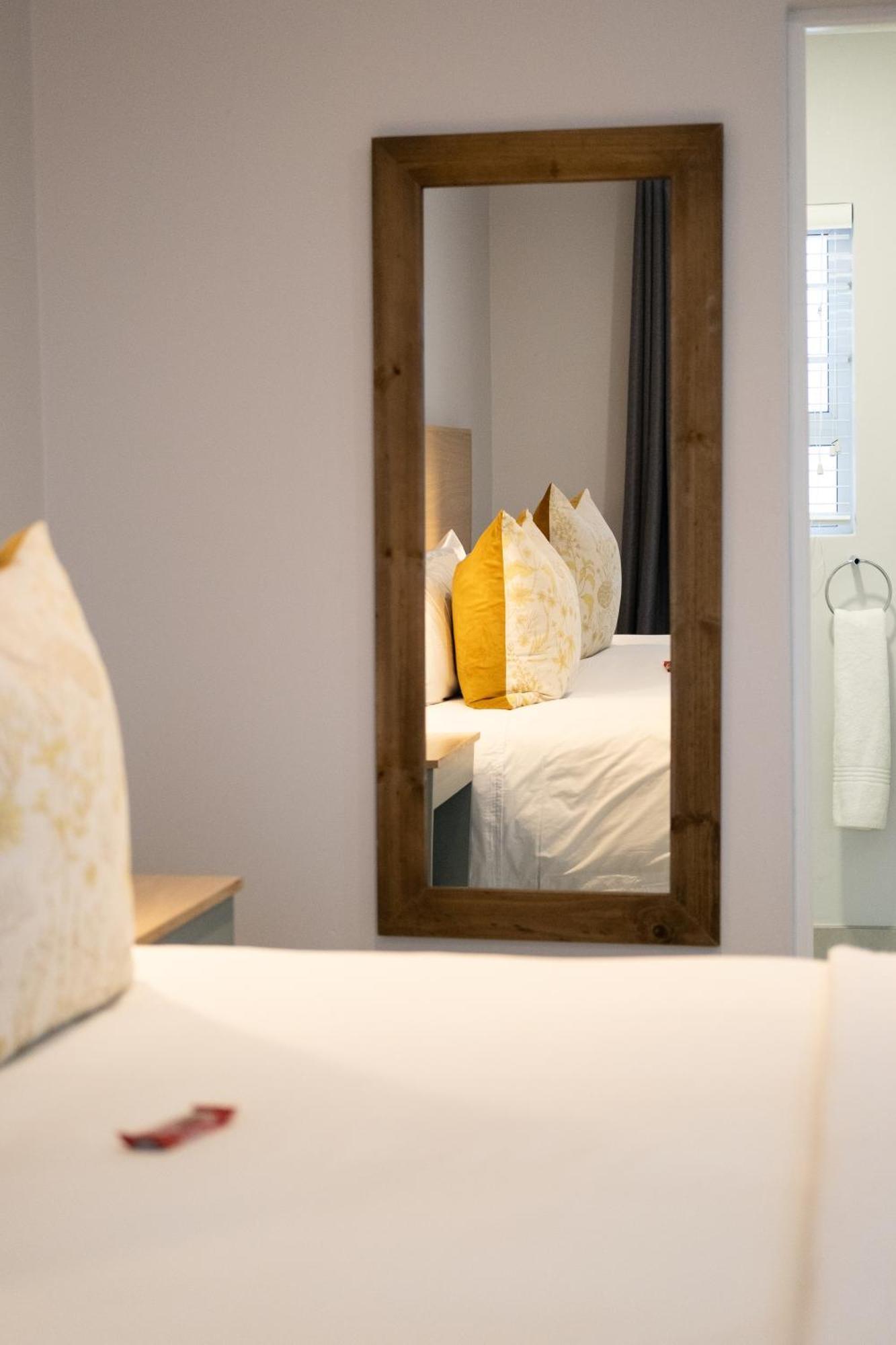 Devereux Lodge East London Ngoại thất bức ảnh